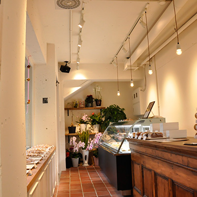 ジヴェルニー(苦楽園口から徒歩5分)